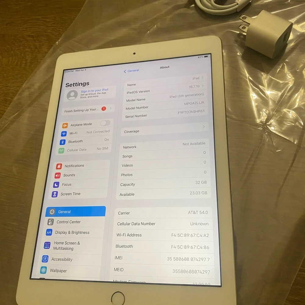 Apple iPad 5th generation 32GB WiFi